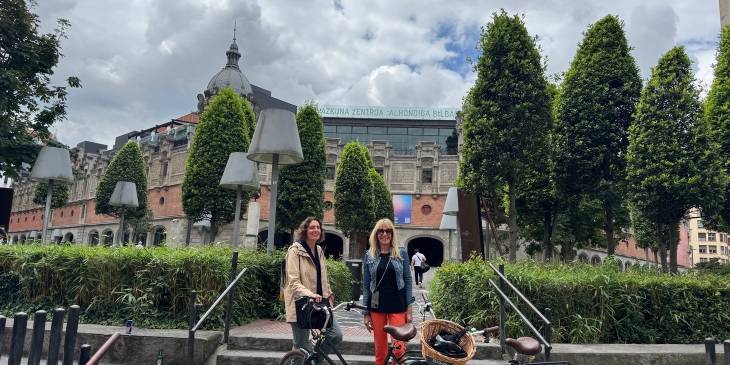 Culinaire fietstour door Bilbao: pintxos prikken