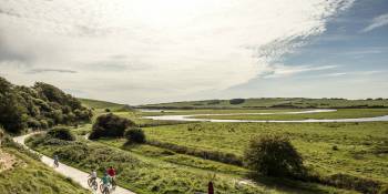 Fietsen in Engeland is genieten van prachtige natuur, schitterende dorpjes en gastvrije mensen.