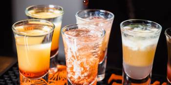 5 lokale drankjes om te proosten op je vakantie