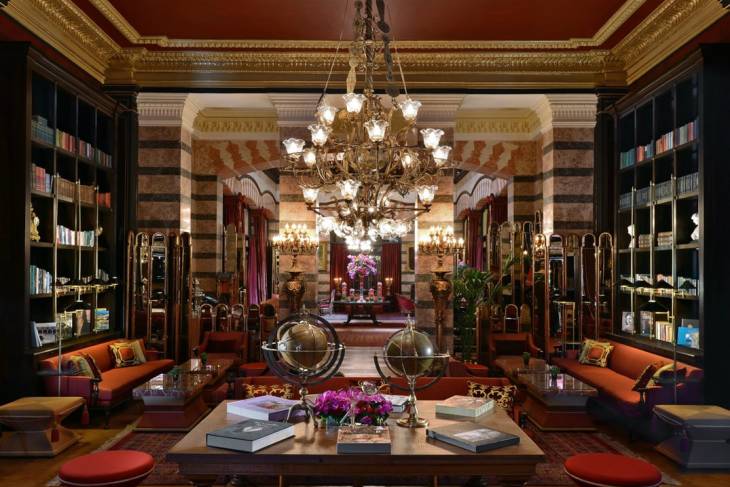 De bibliotheek van Pera Palace.