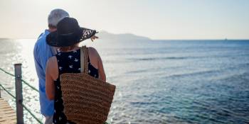 Nederland corona senioren vakantie onderzoek Plus Magazine RonReizen
