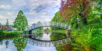 Bruggetje naar park