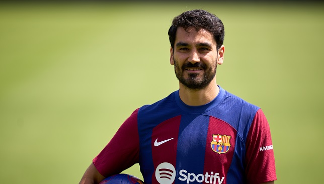 Newly signed Barcelona player, Gundoğan, expresses his desire to defeat Real Madrid with or without French star Mbappé.