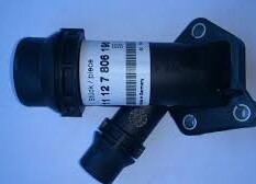 Mühərrik su nasosunun çıxış borusu  - BMW  M5