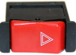 Təhlükə barədə xəbərdarlıq açarı  - Mercedes-Benz  GLA-Class