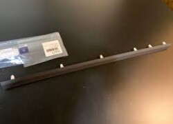 Arxa sol aşağı qapı möhürü  - Mercedes-Benz  C-Class