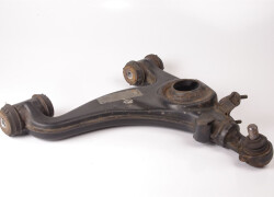 Alt çaşka - Mercedes-Benz