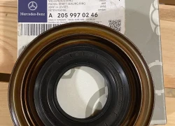 Arxa CV Ox möhürü  - Mercedes-Benz  C-Class