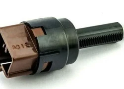 Əyləc işığı açarı  - Mitsubishi Mirage