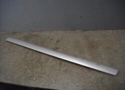 Qapı kantı - Audi A8