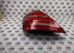 Arxa sol arxa işıq linzaları  - Mercedes-Benz  E-Class