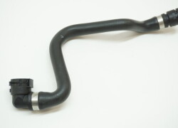 Mühərrikin soyuducu suyunun daşması şlanqı  - BMW  Z4