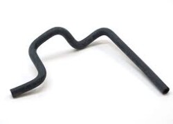 Sağ mühərrik soyuducu yan keçid hortumu - BMW  Z4