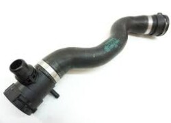 Üst Radiator Soyuducu Şlanq  - BMW  i3