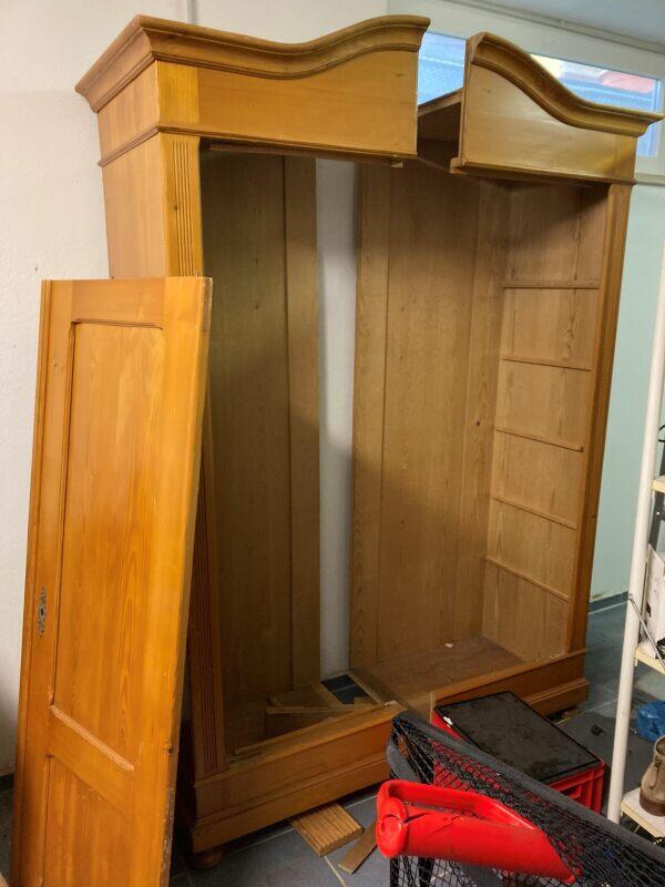 Bauerschrank -