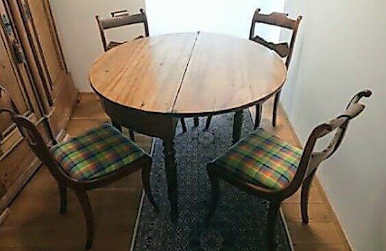 Biedermeier Demi-Lune-Tisch + 4 Sthle