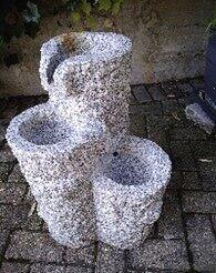 Schöner Granitbrunnen