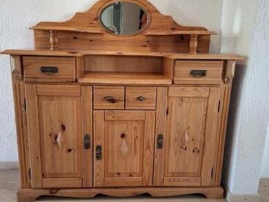 Sideboard mit Aufsatz
