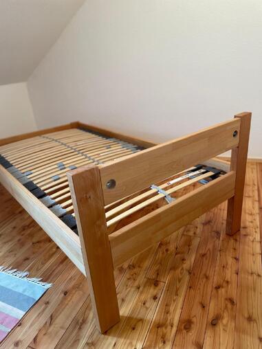 Bett massiv Buche