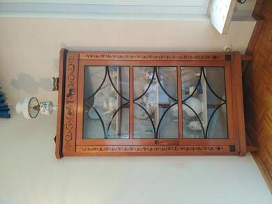 Antike Eckvitrine Kirschbaum, ca. 1900