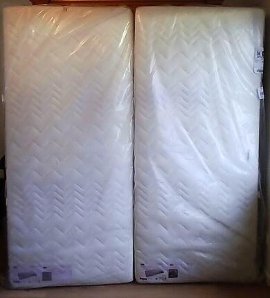 2 nagelneue Matratzen 90 x 200 cm - Marke: ruf Betten