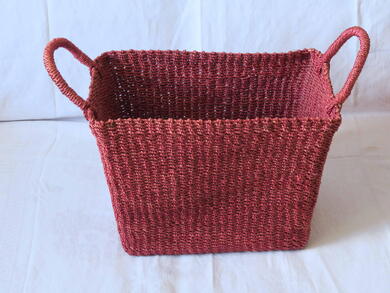 Flecht-Korb mit 2 Griffen bordeauxrot - Dekokorb - Seegraskorb