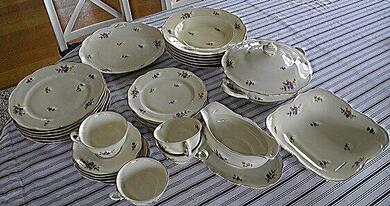 Geschirr  zu verkaufen