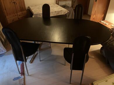 Esstisch mit 4 Designer-Sthlen zu verschenken