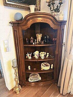 Barock Nussbaum Eckschrank