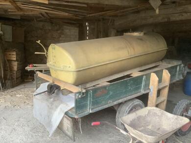 Wasser oder Schlempenfass