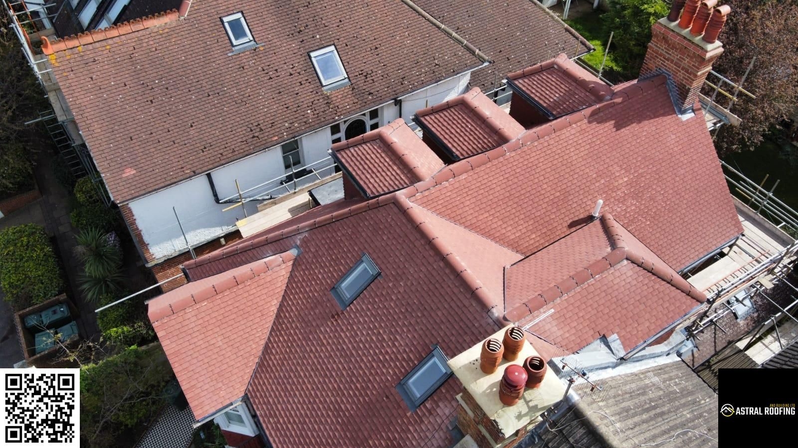 Can clogged gutters be fixed, or do they need replacement?