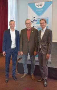 The organisers of the Berlin MOSH/MOAH conference: Dr Erik Becker (Kirchhoff Institute, BioMérieux Group, Berlin), Dr Bertrand Matthäus (Max Rubner Institute, Detmold) and Dr Gerhard Brankatschk (Association of the Oilseed Processing Industry in Germany, Berlin)