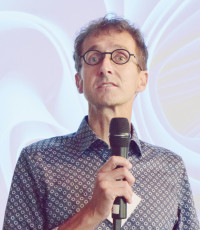 Dr. U. Adolphi