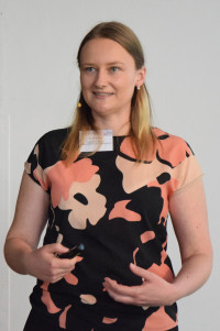 Mobile und kostengünstige GC-Sensorsysteme und die damit verbundene Qualitätsüberwachung am Beispiel fetthaltiger Lebensmittel waren das Thema von Dr. Gina Zeh, Fraunhofer IVV. Eine ihrer Kernaussagen lautete: „Es gibt nichts, was die menschliche Nase ersetzen kann.“
