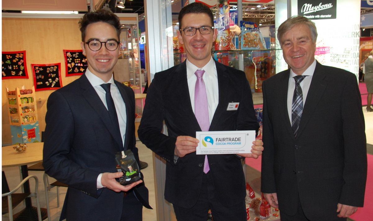 Am ISM-Stand: (v. li.) Christian Schinle, Vertriebsleiter Frank Kaiser und Firmenchef Dr. Markus Schinle Am ISM-Stand: (v. li.) Christian Schinle, Vertriebsleiter Frank Kaiser und Firmenchef Dr. Markus Schinle