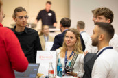 Premiere auf der Fachpack 2025 feiert zudem der mit sieben Ausstellern bereits ausgebuchte Pavillon „Converting meets Packaging“ in der Halle 7. (Bild: Messe Nürnberg)