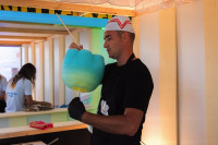 Die Hitschies Candy Bar war Anziehungspunkt am Candy Beach. (Foto: schauinsland-reisen GmbH)