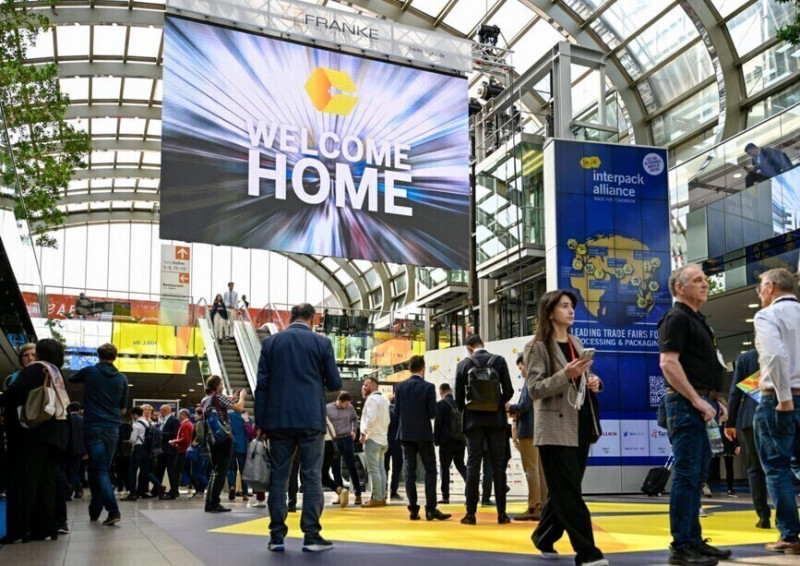 Unter den rund 2.800 Unternehmen aus 67 Ländern präsentieren sich viele Marktführer mit eindrucksvollen Auftritten. In den Hallen 1, 3 und 4 ist die Süß- und Backwarenbranche vertreten. (Bild: Messe Düsseldorf)