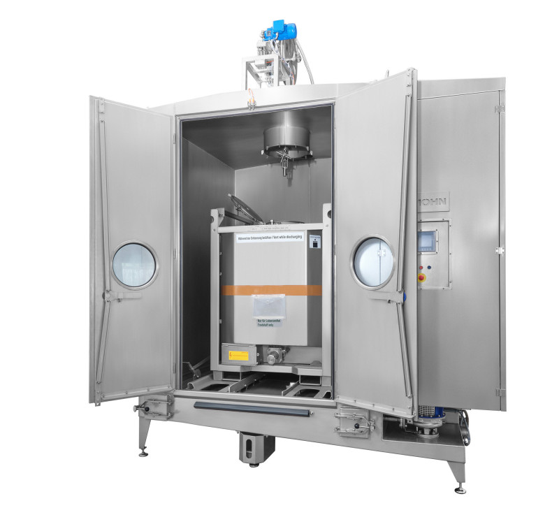 Kabinenwaschanlage zur prozesssicheren Innenreinigung von IBC-Rundcontainern ist für den industriellen Dauerbetrieb ausgelegt. (Bild: Mohn GmbH)