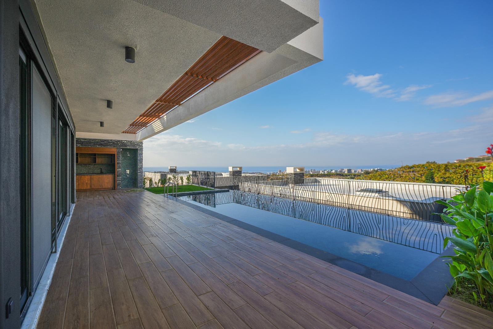 Әкесі мен анасы қызын сорғызды