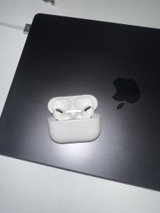 AirPods Pro