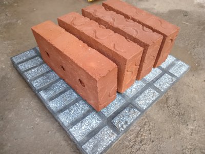 Brick ሸክላ ጡብ