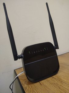 D-Link DSL 124 N300 300mbps Wireless ADSL2+ Modem Router dlink