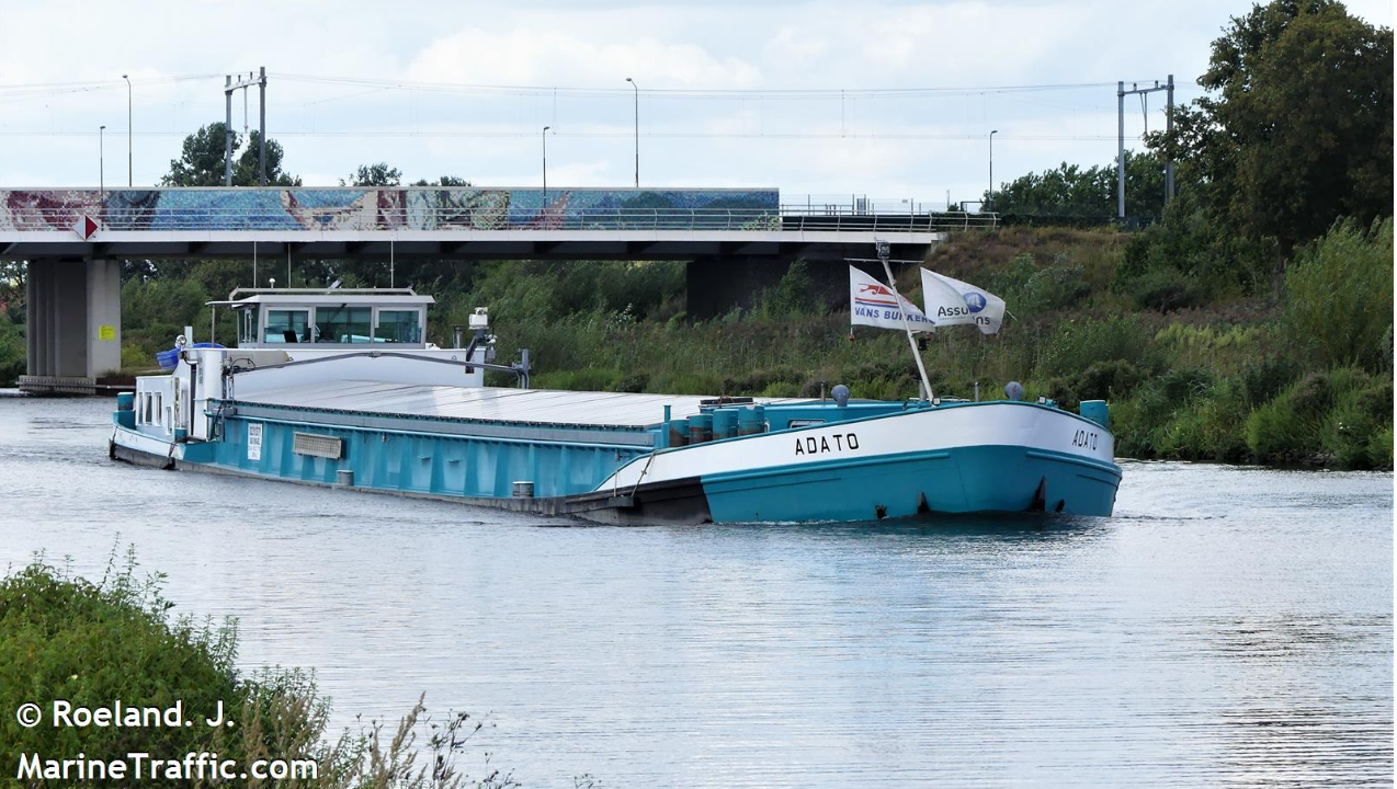 bee91acc2cdf1eca5ac8c68cb-https://s3.eu-central-1.amazonaws.com/shipbroker/boats/bee91acc2cdf1eca5ac8c68cb/ldeoh0b4.jpeg