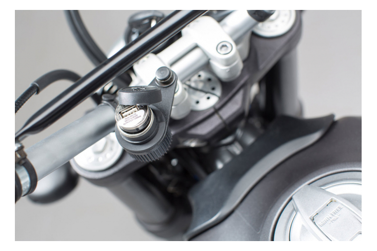 SW-Motech Universele bevestigingsset voor 12V kabel met plug