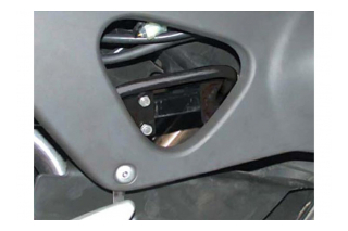 SW-Motech Middenbok hefgreep Honda Varadero '98-