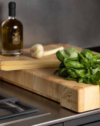 Tagliere rettangolare in legno lamellare di frassino oliato