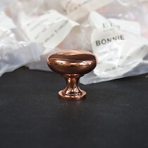 Beslag / Knoppar, Elito, "Bonnie" Nr 100157, Kopparfärgad, diameter 30mm, ca 30st på auktion i Skåne hos Sikö Auktioner