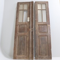 Pardörrar, 1900-talets början, höjd 226 cm, bredd 55 + 68 cm på auktion i Skåne hos Sikö Auktioner