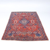 Matta, handknuten, Iran, 206 x 133 cm på auktion i Skåne hos Sikö Auktioner